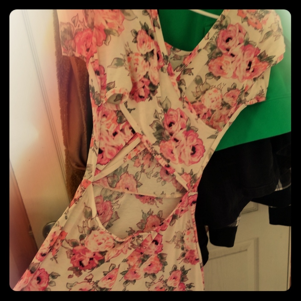 NWOT Spring floral dress